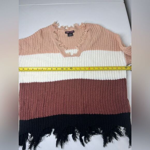 Trendy Treads  Multicolored Striped Distressed Sweater , V Neck Size 2X - Picture 5 of 10
